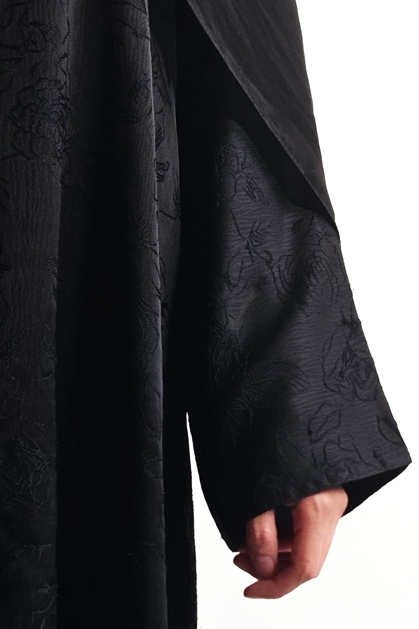 Black rose self print abaya
