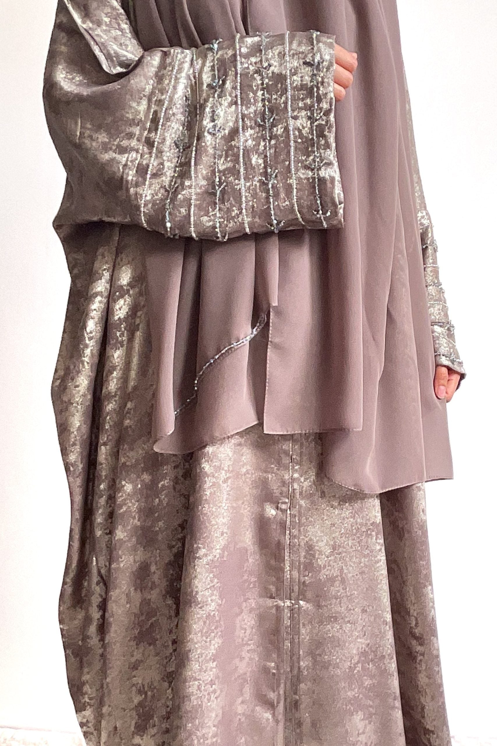 Gold occasionwear abaya, beadwork
