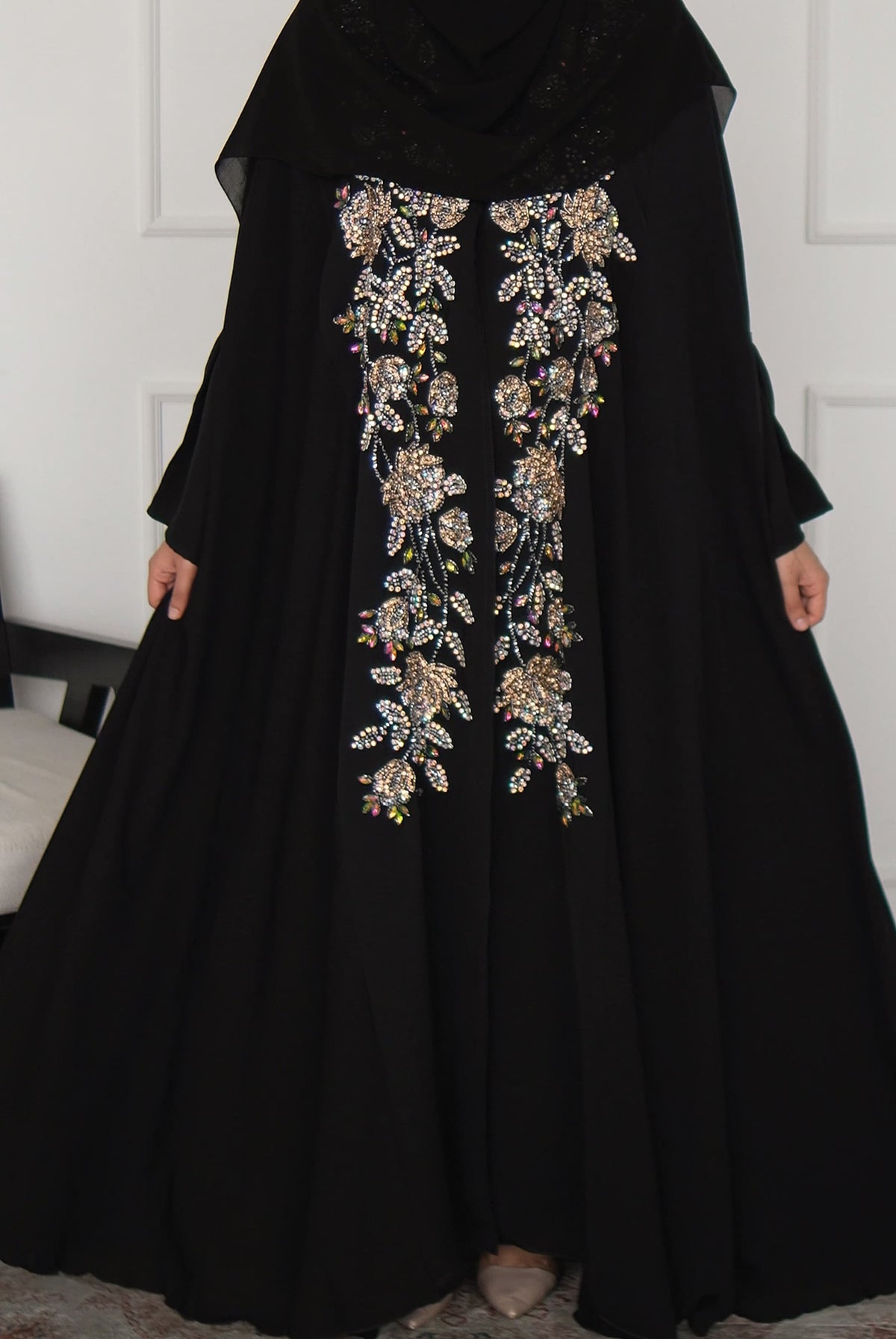 Ayah Embellished 4pc Cape Set - Black