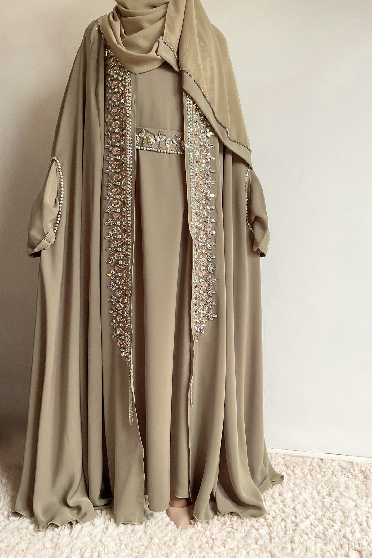 Noor Embellished 4pc Cape Set
